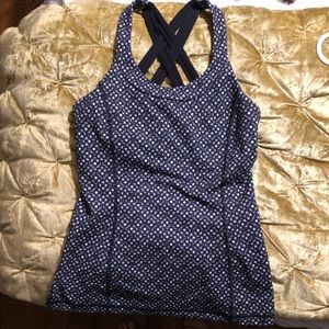 Lululemon black & white cross strap tank
